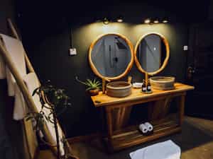 Luxury Cottage Bathroom